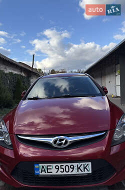 Универсал Hyundai i30 2011 в 