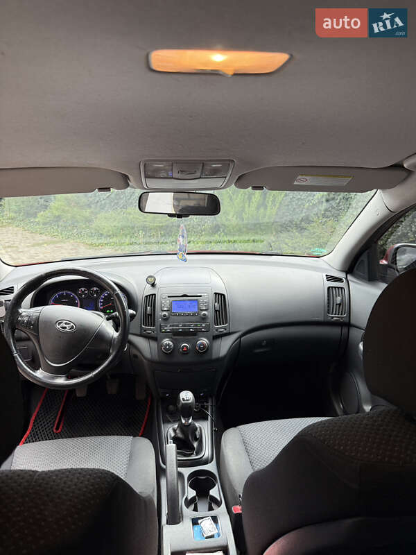 Универсал Hyundai i30 2011 в Кривом Роге