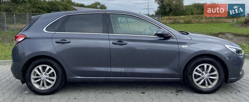 Хетчбек Hyundai i30 2019 в Львові фото 3 Хетчбек Hyundai i30 2019 в Львові