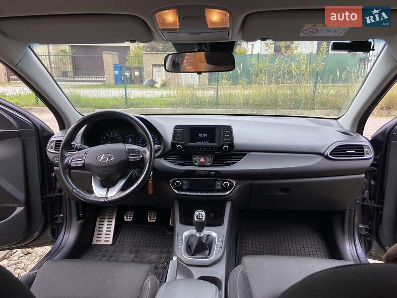 Хетчбек Hyundai i30 2019 в Львові фото 6 Хетчбек Hyundai i30 2019 в Львові