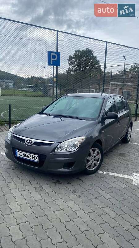 Хетчбек Hyundai i30 2007 в Львові фото 4 Хетчбек Hyundai i30 2007 в Львові