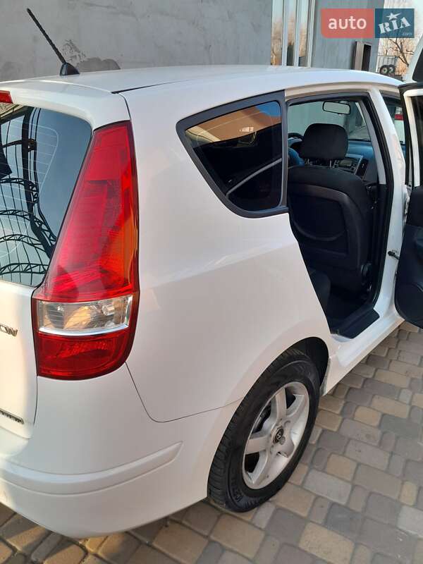 Универсал Hyundai i30 2012 в Киеве