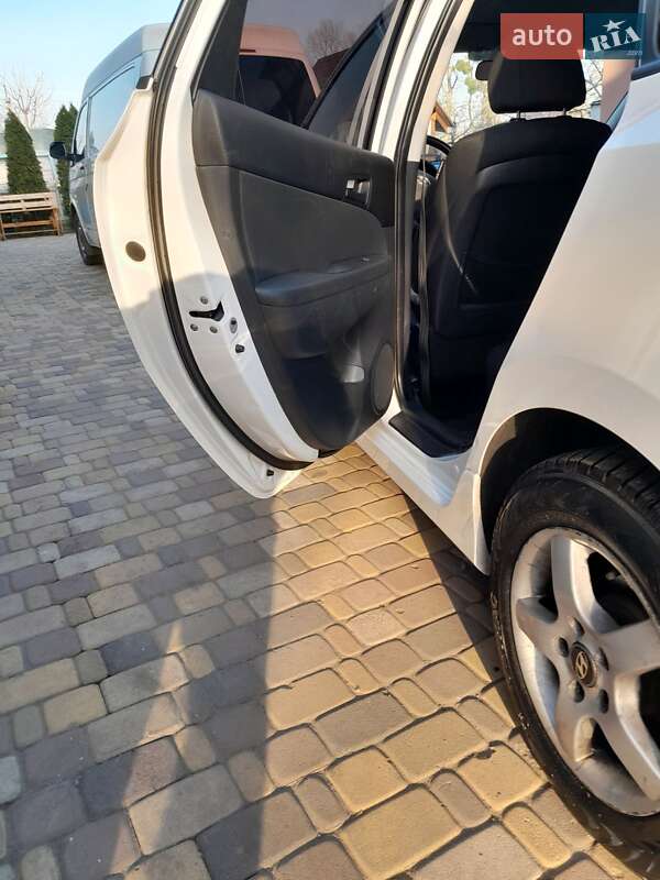 Универсал Hyundai i30 2012 в Киеве