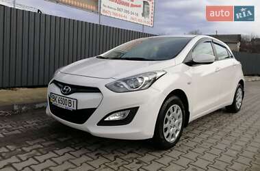 Хэтчбек Hyundai i30 2013 в Ровно