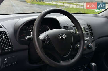 Універсал Hyundai i30 2012 в  фото 17 Універсал Hyundai i30 2012 в