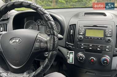 Хэтчбек Hyundai i30 2009 в 
