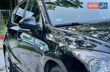 Хэтчбек Hyundai i30 2009 в 