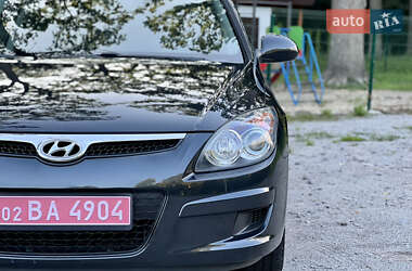 Хэтчбек Hyundai i30 2009 в 