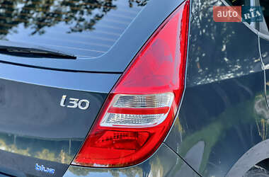Хэтчбек Hyundai i30 2009 в 