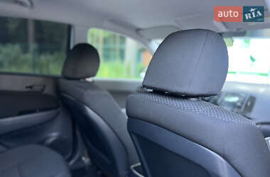 Хэтчбек Hyundai i30 2009 в 