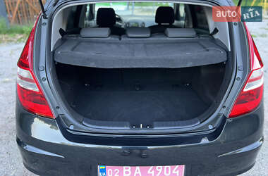 Хэтчбек Hyundai i30 2009 в 