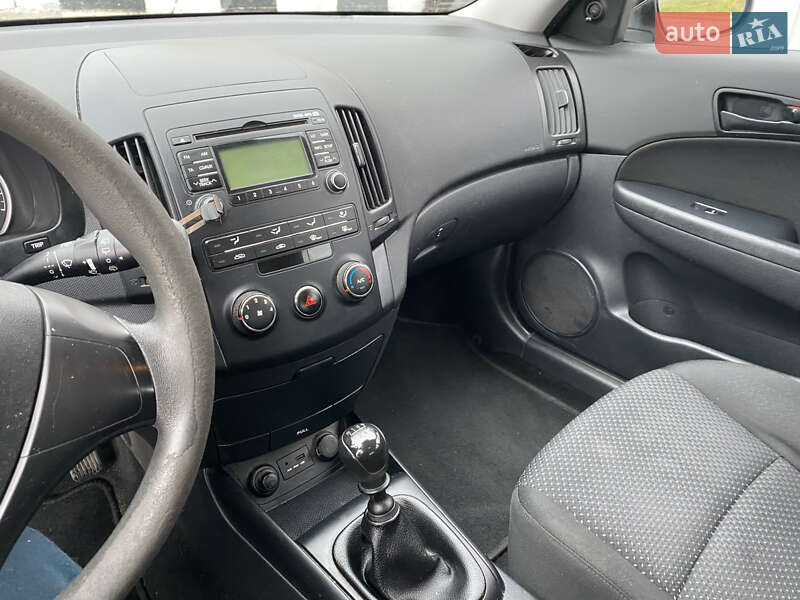 Универсал Hyundai i30 2009 в Днепре фото 6 Универсал Hyundai i30 2009 в Днепре