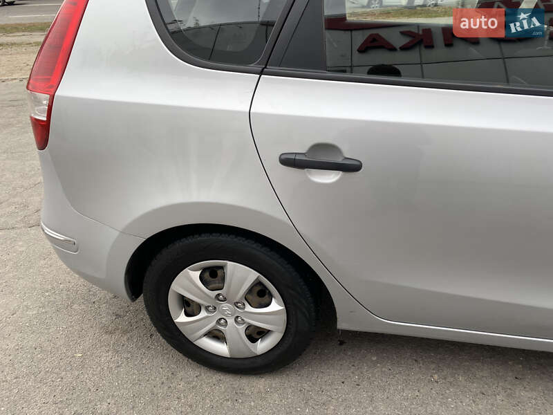 Универсал Hyundai i30 2009 в Днепре фото 10 Универсал Hyundai i30 2009 в Днепре