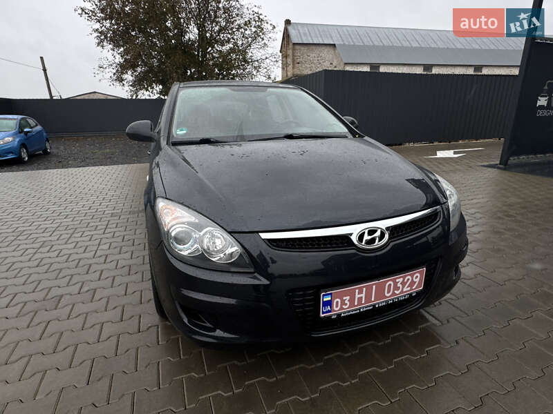Хэтчбек Hyundai i30 2009 в Луцке