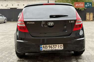 Хэтчбек Hyundai i30 2009 в 