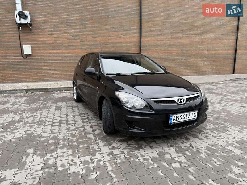 Хэтчбек Hyundai i30 2009 в Казатине