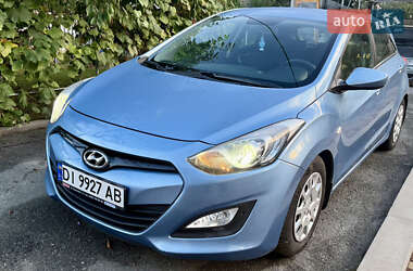 Хэтчбек Hyundai i30 2012 в 