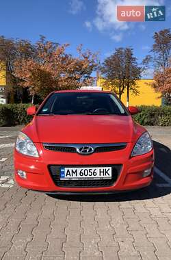 Хэтчбек Hyundai i30 2008 в Житомире