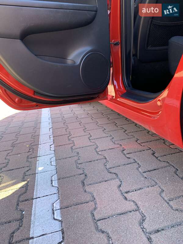 Хэтчбек Hyundai i30 2008 в Житомире