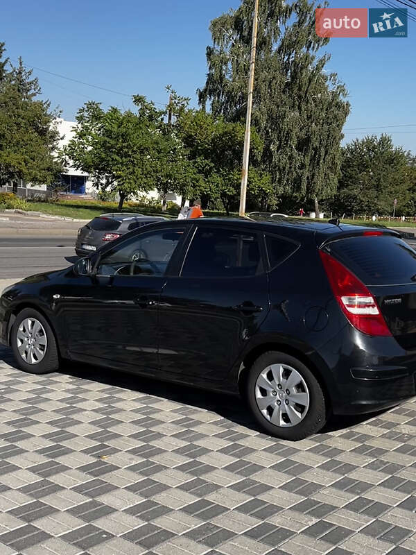 Хэтчбек Hyundai i30 2008 в Хмельницком