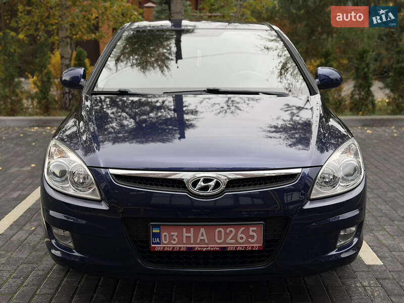 Хэтчбек Hyundai i30 2008 в Полтаве