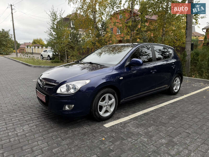 Хэтчбек Hyundai i30 2008 в Полтаве