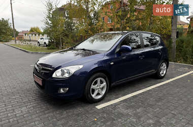 Хэтчбек Hyundai i30 2008 в 