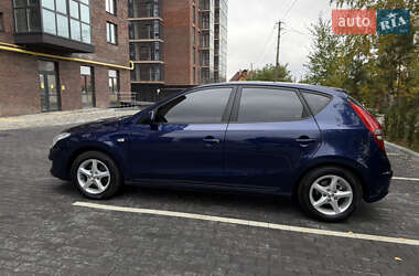 Хэтчбек Hyundai i30 2008 в 