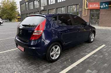 Хэтчбек Hyundai i30 2008 в 