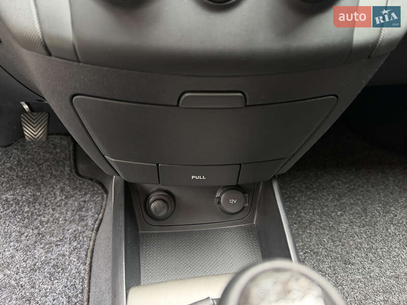 Хэтчбек Hyundai i30 2008 в Полтаве