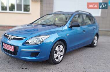 Универсал Hyundai i30 2010 в 