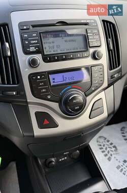Универсал Hyundai i30 2010 в 