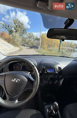 Универсал Hyundai i30 2011 в 