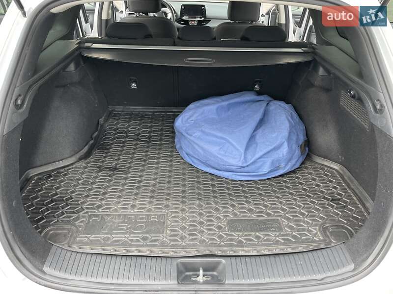Универсал Hyundai i30 2020 в Киеве