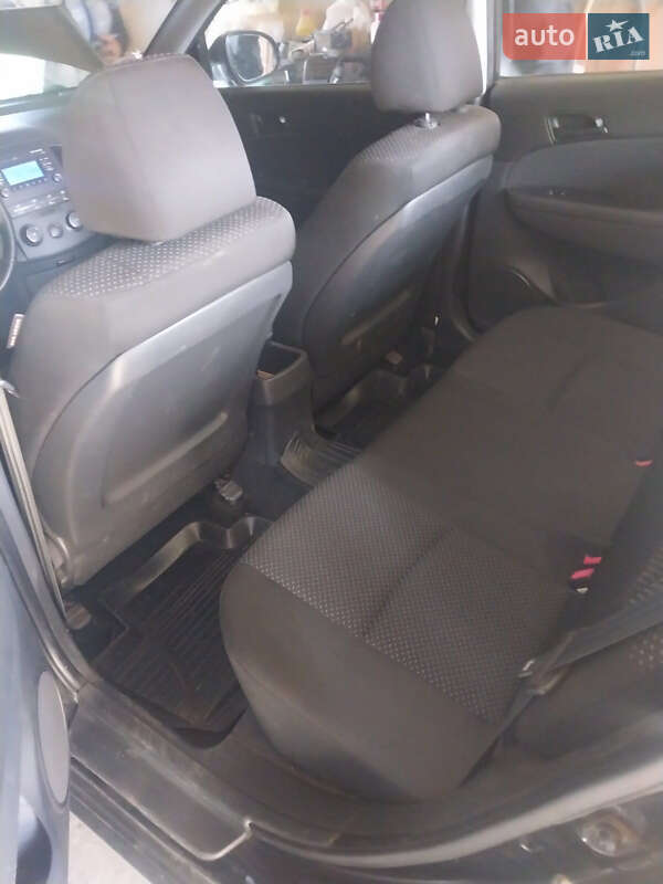 Универсал Hyundai i30 2010 в Подольске