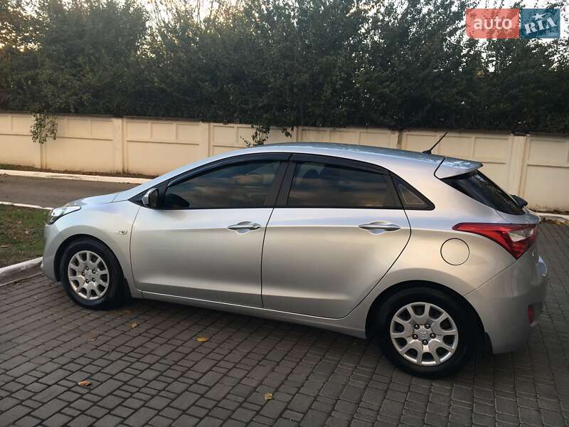 Хэтчбек Hyundai i30 2012 в Одессе фото 12 Хэтчбек Hyundai i30 2012 в Одессе
