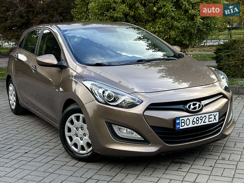 Хетчбек Hyundai i30 2014 в Тернополі