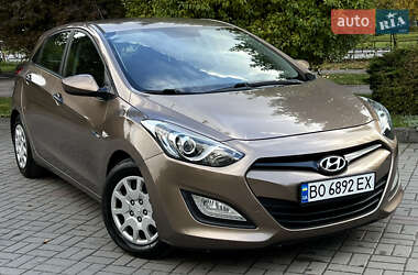 Хэтчбек Hyundai i30 2014 в 
