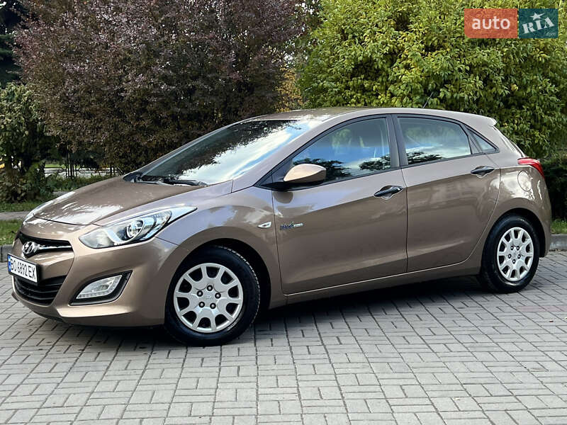 Хетчбек Hyundai i30 2014 в Тернополі