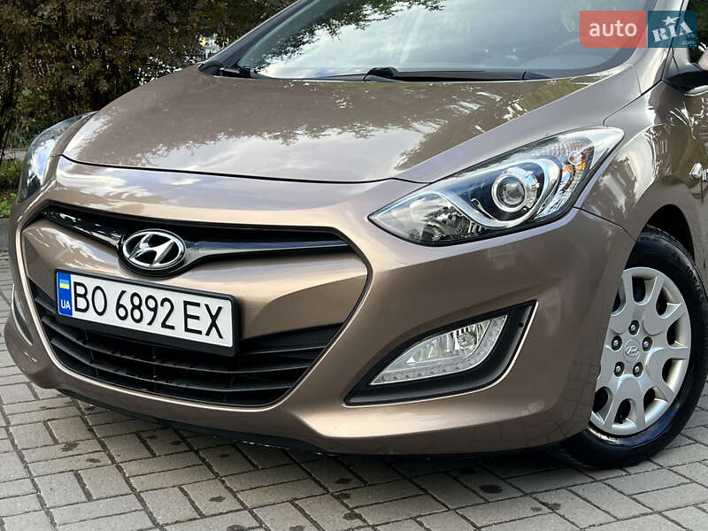 Хетчбек Hyundai i30 2014 в Тернополі