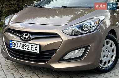 Хэтчбек Hyundai i30 2014 в 