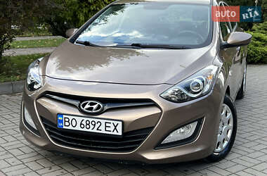 Хэтчбек Hyundai i30 2014 в 