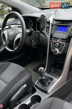 Хэтчбек Hyundai i30 2014 в 
