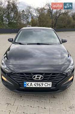 Хэтчбек Hyundai i30 2020 в 