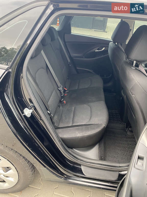 Хэтчбек Hyundai i30 2020 в Киеве