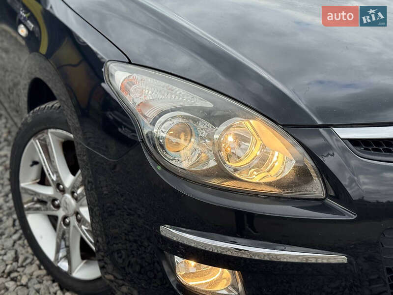 Универсал Hyundai i30 2009 в Стрые