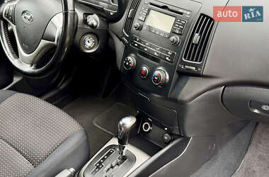 Хэтчбек Hyundai i30 2008 в 