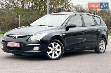 Универсал Hyundai i30 2009 в 
