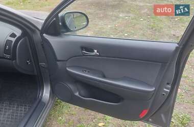 Универсал Hyundai i30 2008 в Смеле
