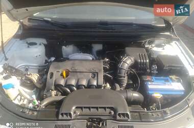 Універсал Hyundai i30 2010 в  фото 5 Універсал Hyundai i30 2010 в